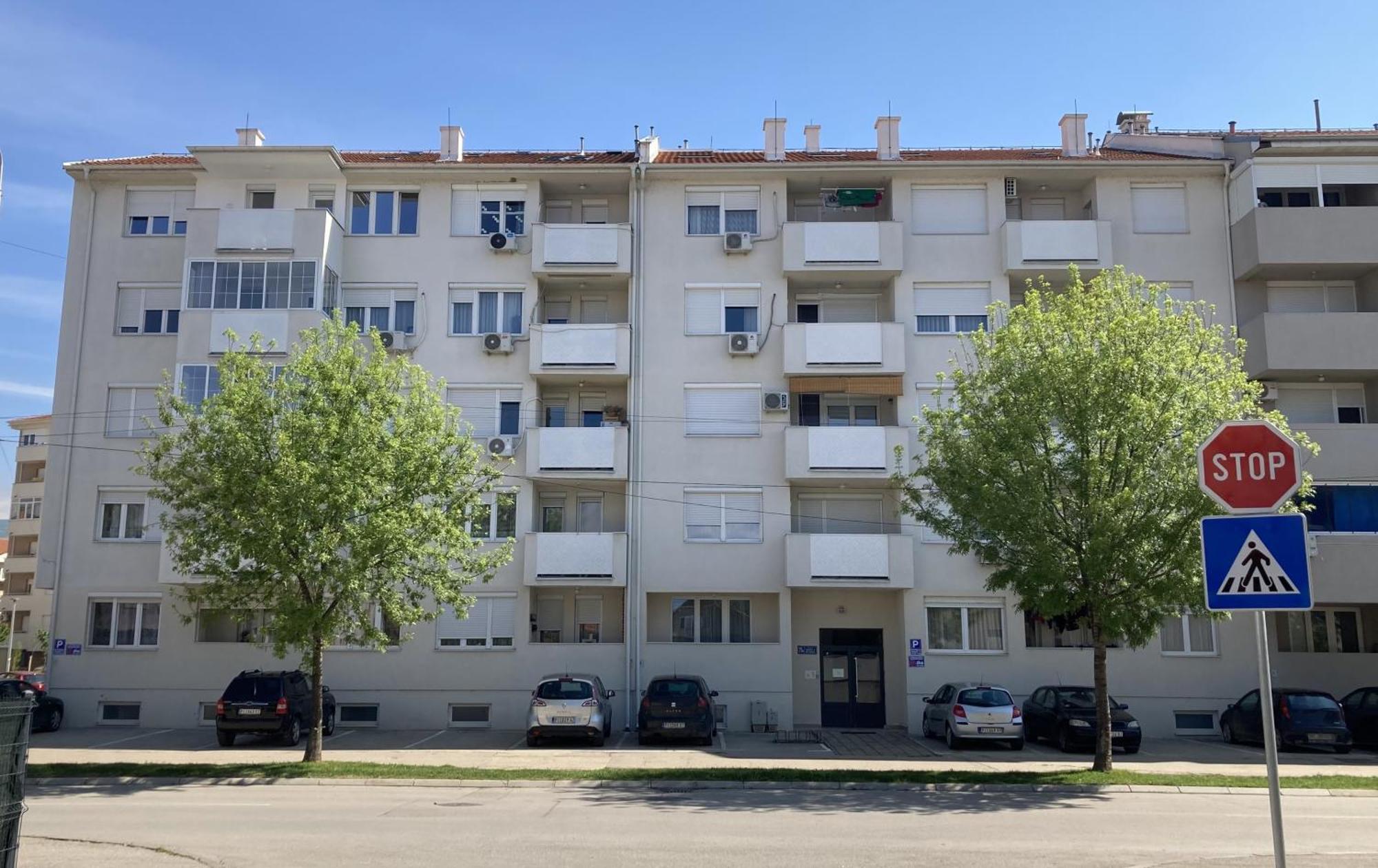Apartman Senjak Pirot Ngoại thất bức ảnh